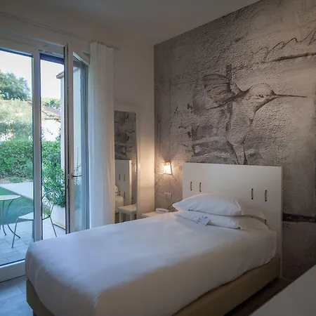 Отель Arli Hideaway 4*