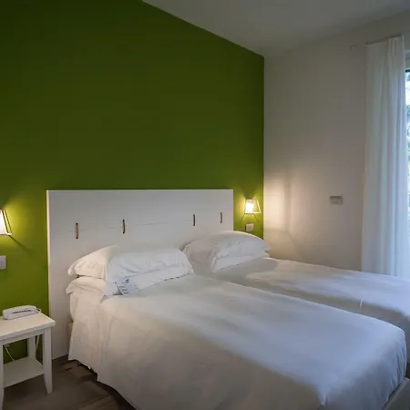 Отель Arli Hideaway 4*