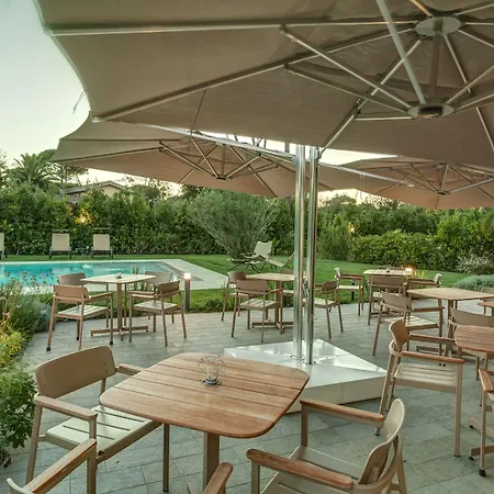 Отель Arli Hideaway 4*