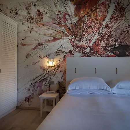 Arli Hideaway - Adults Only