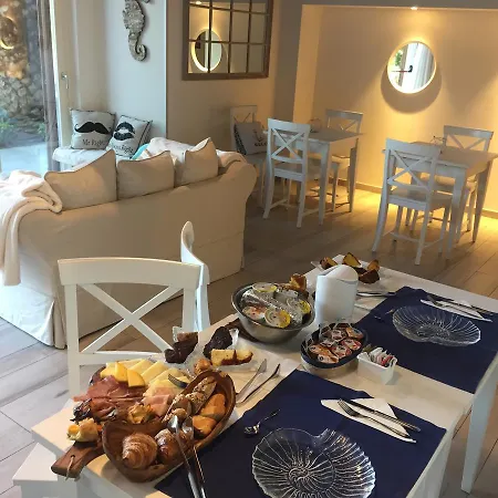 Arli Hideaway - Adults Only